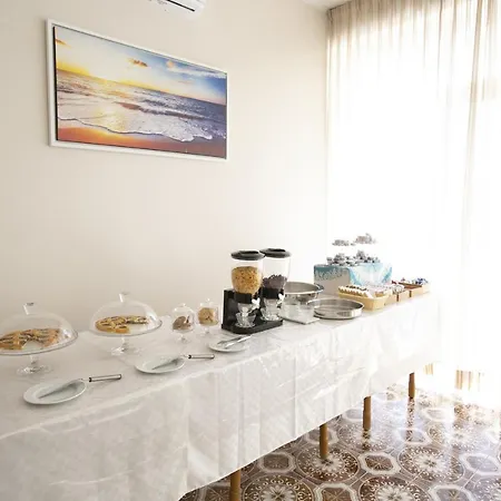 Otel Mara 2*