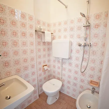 Otel Mara 2*