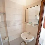 Hotel Mara 2*